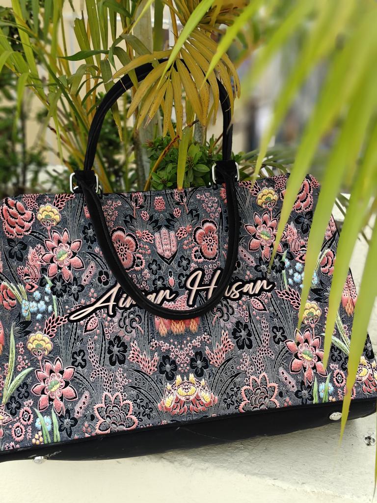 Allure Essence Customized Name Tote Bag for Women | Rare Canvas